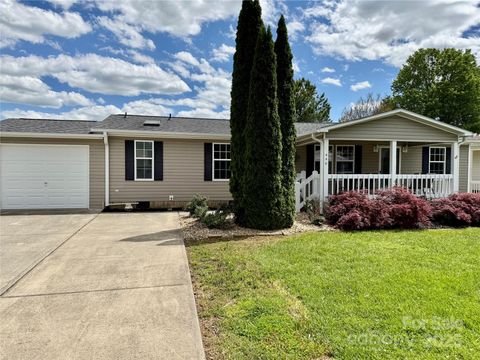 440 Riverwind Drive Hendersonville NC 28739