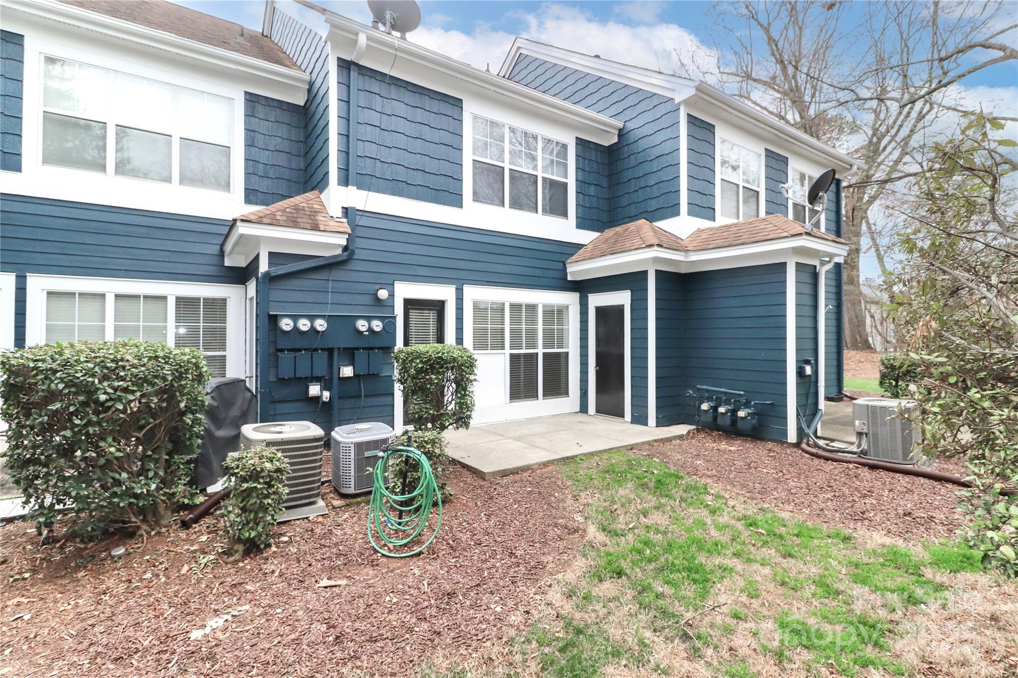 Vineyard Point Bayview - Residential