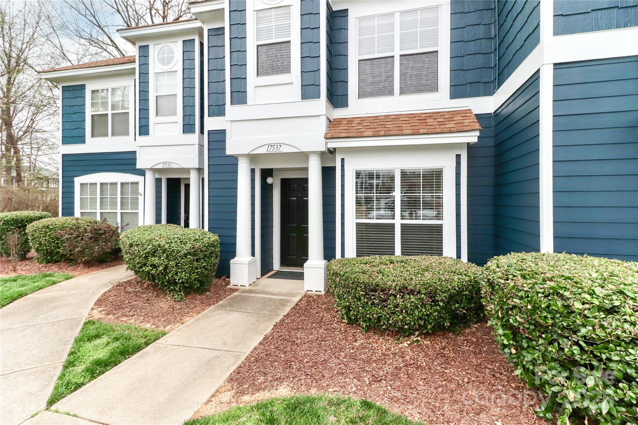 Vineyard Point Bayview - Residential