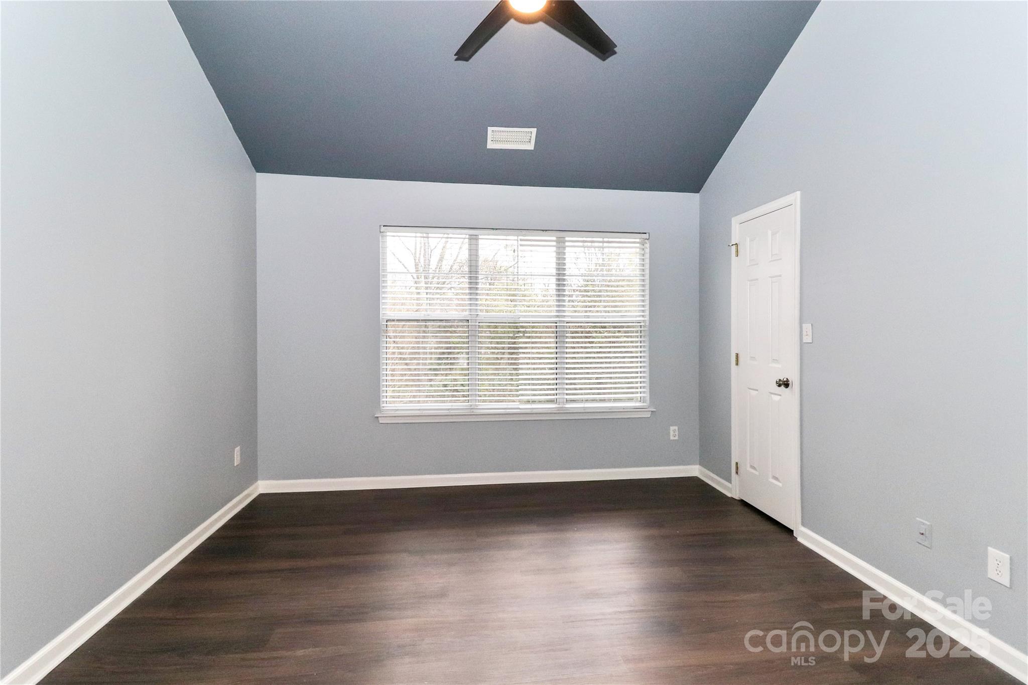 Vineyard Point Bayview - Residential