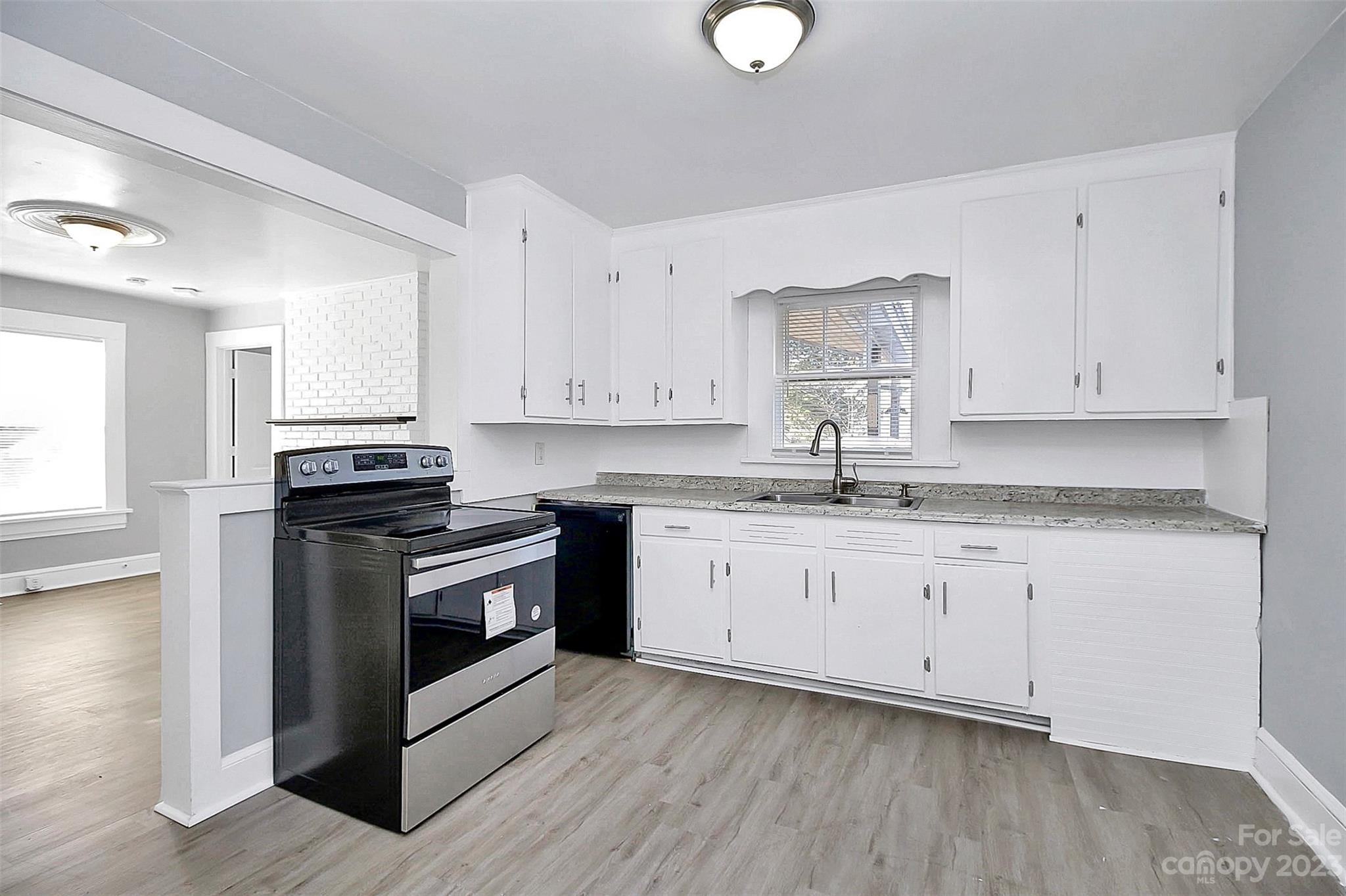 J D Hipp - Residential