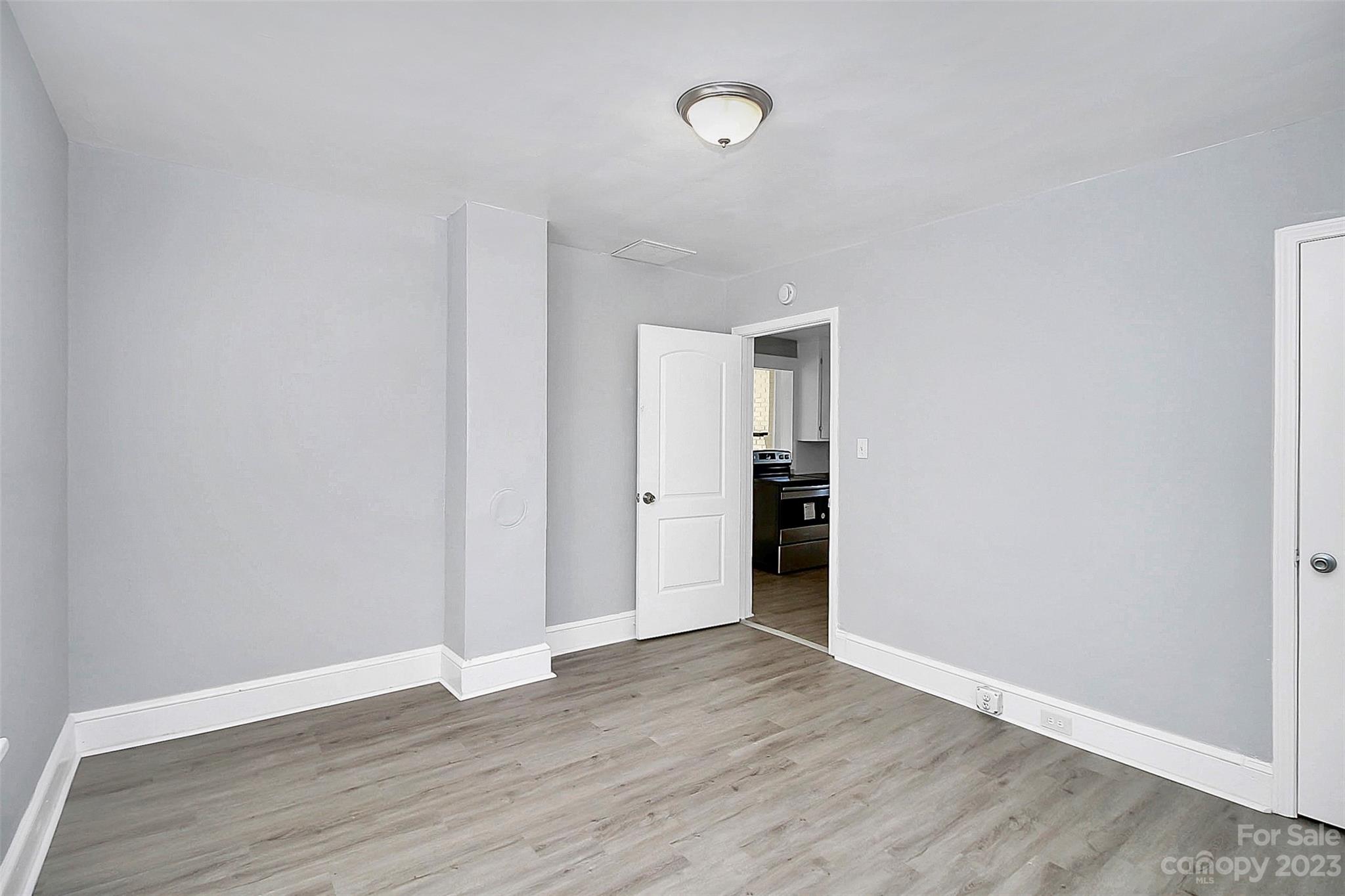 J D Hipp - Residential