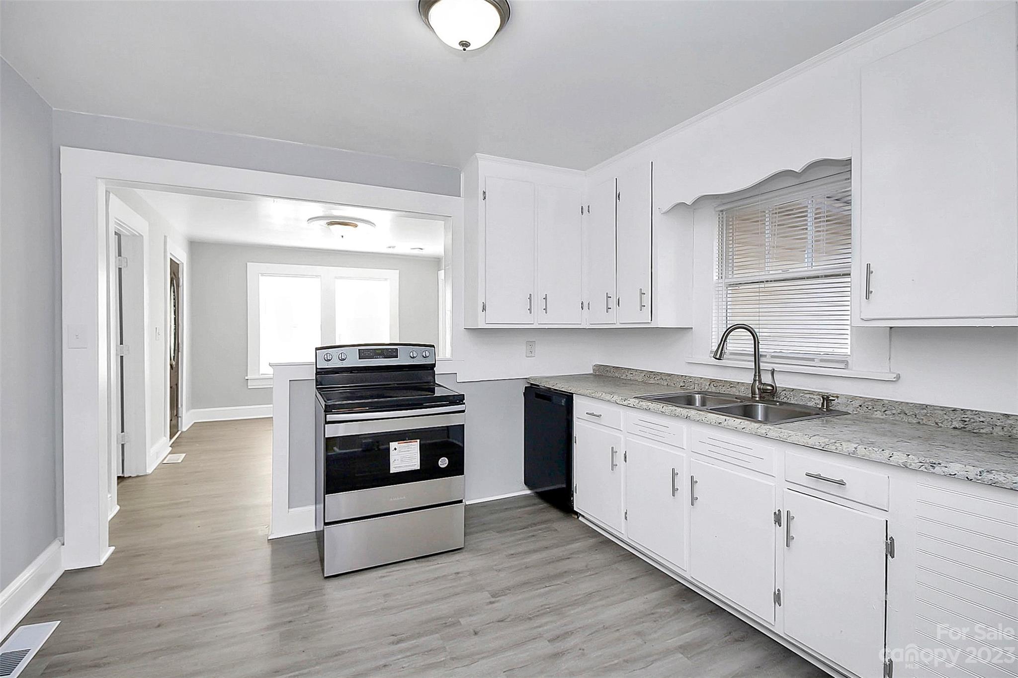 J D Hipp - Residential