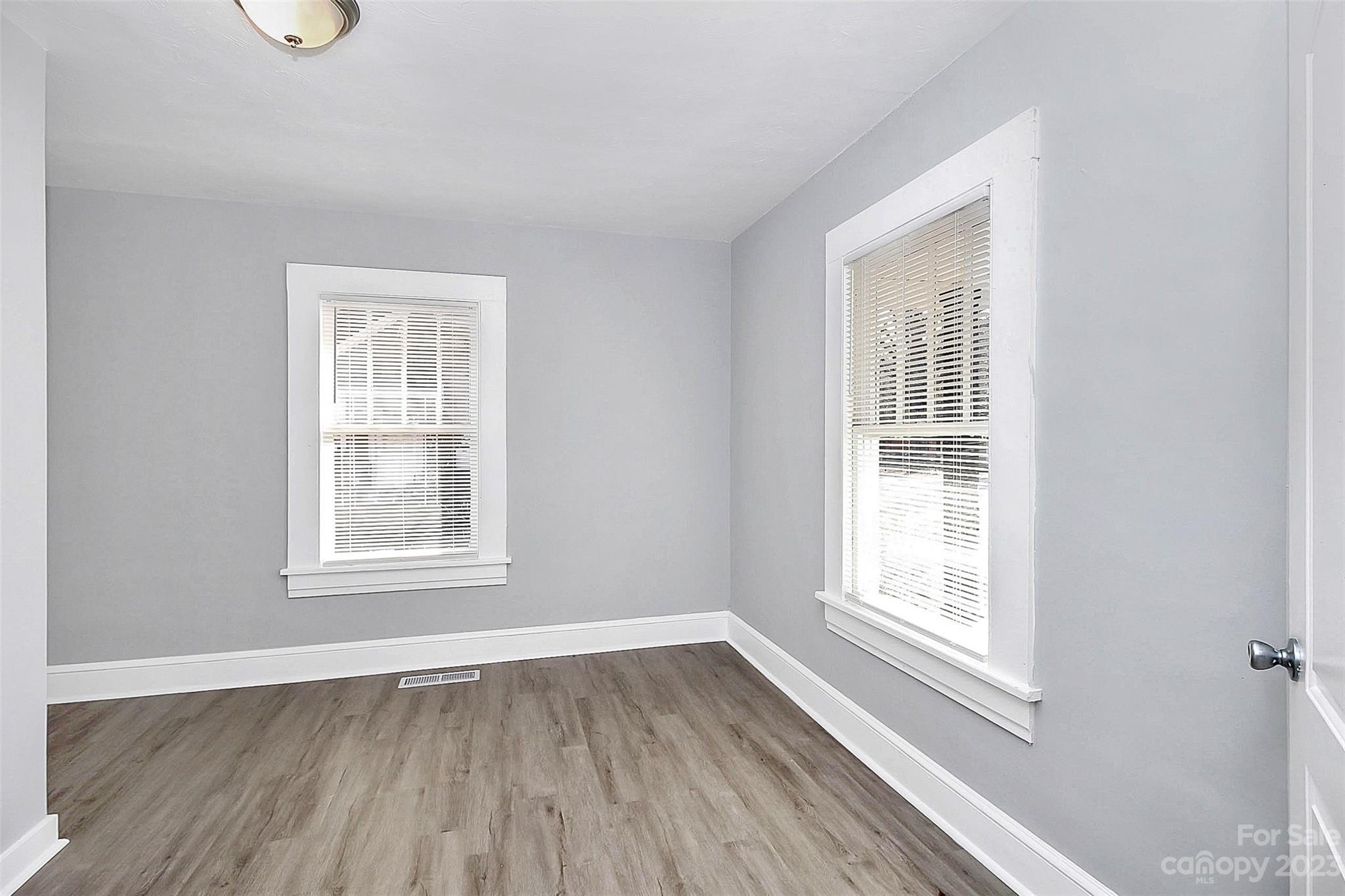 J D Hipp - Residential