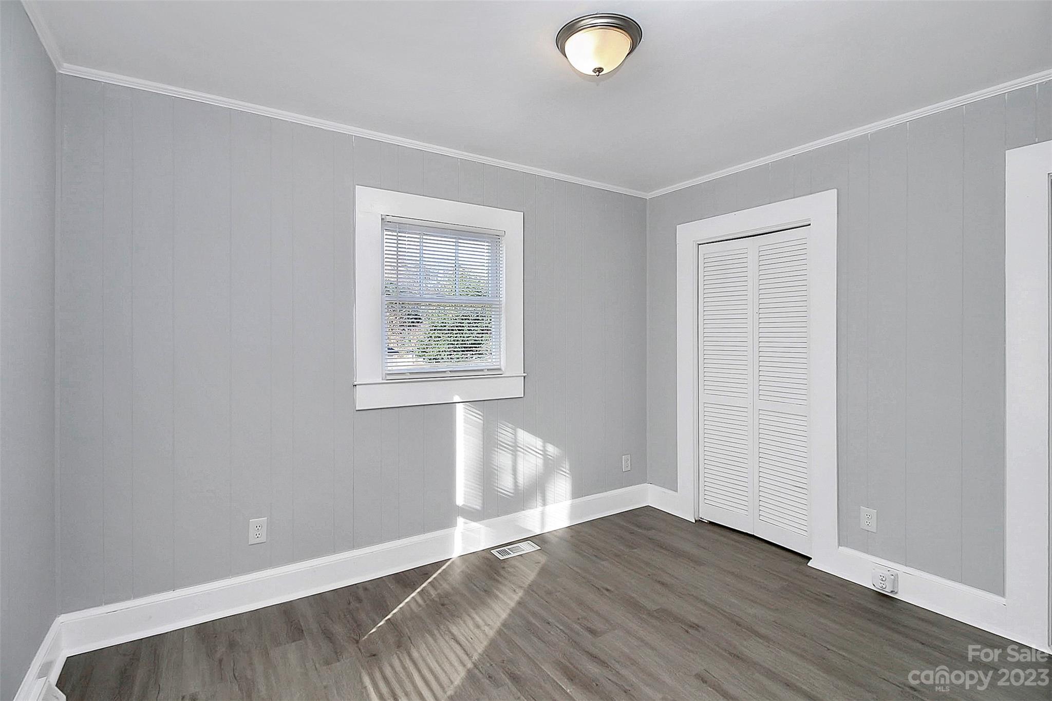 J D Hipp - Residential