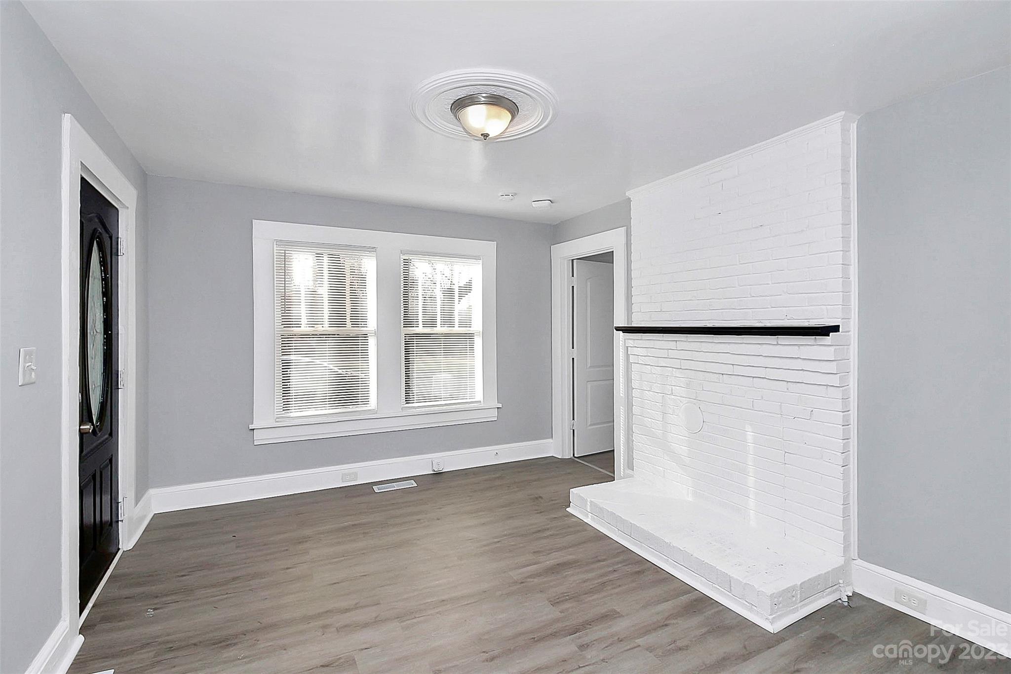 J D Hipp - Residential