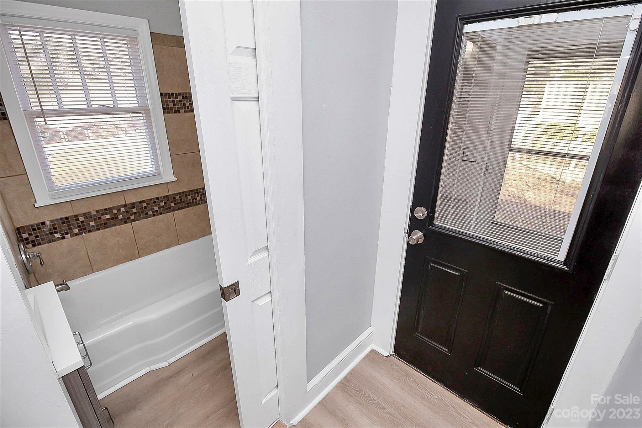 J D Hipp - Residential