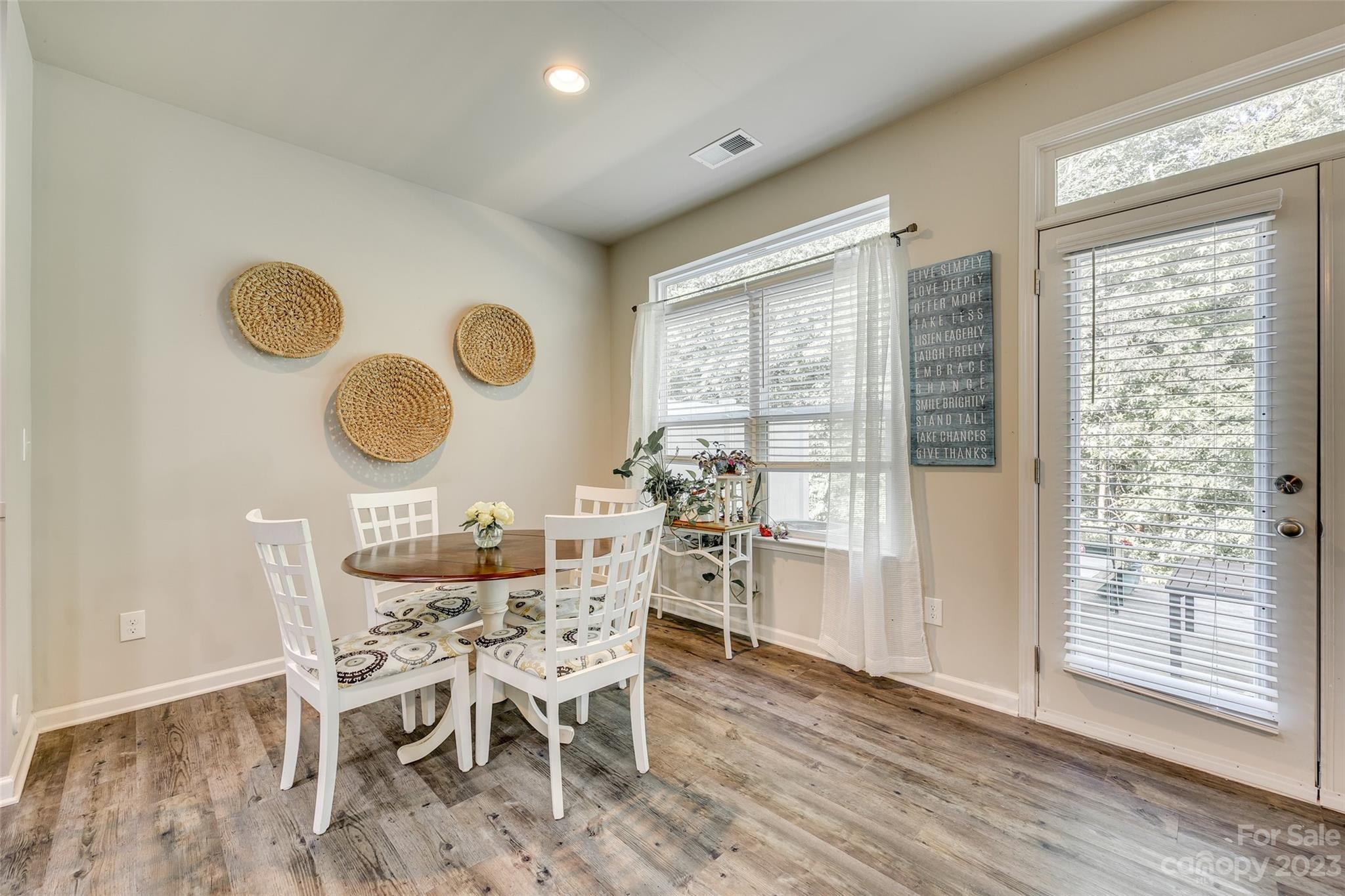 regent park - Residential