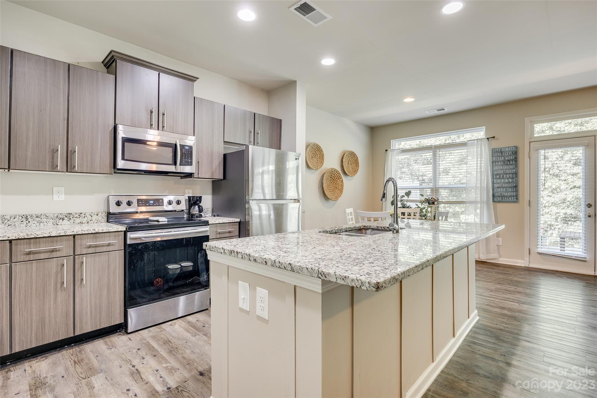 regent park - Residential