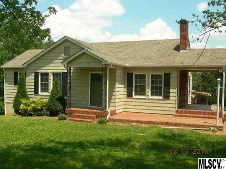 Cute 3BR/2.5BA home convenient to interstate 40. Home offers LR with HW floors, kitchen area with ample cabinet space and laundry to left of kitchen. Basement area with living space, 1BR and 1.5 Bath. Nice curb appeal with double carport and wrap around front porch. Home appears to have been remodeled in the last 5-6 years. Great starter home. Proof of funds and pre approval letter required with all offers