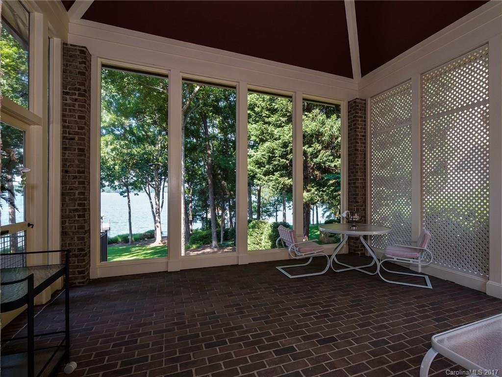 Lookout Point - Residential