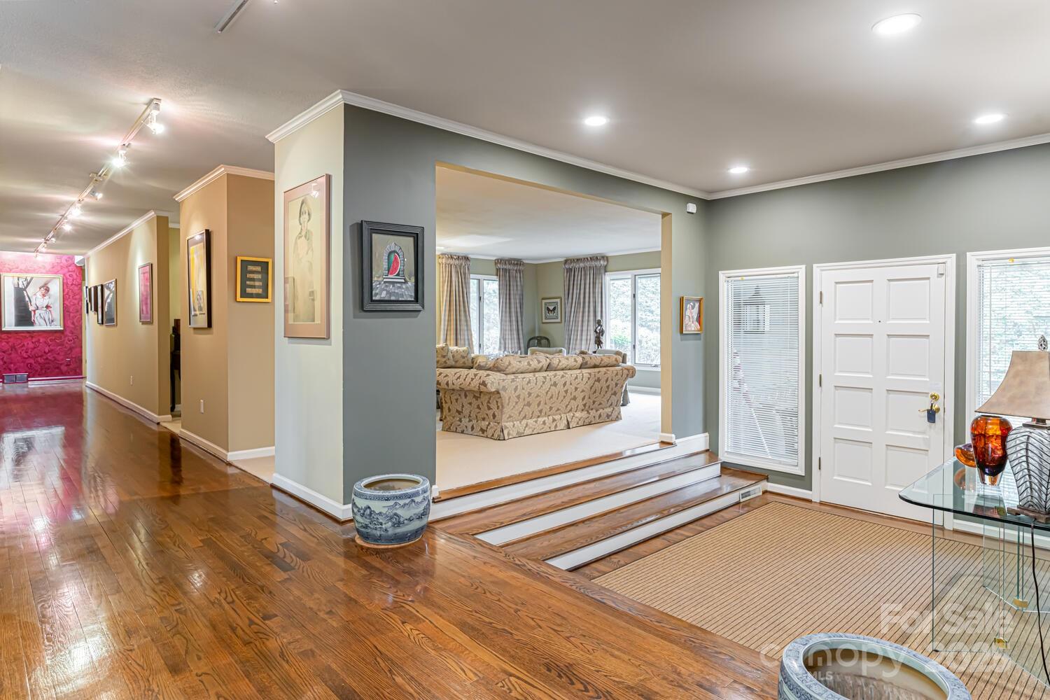 14 Stuyvesant Crescent