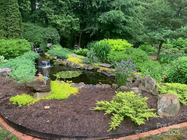 14 Stuyvesant Crescent