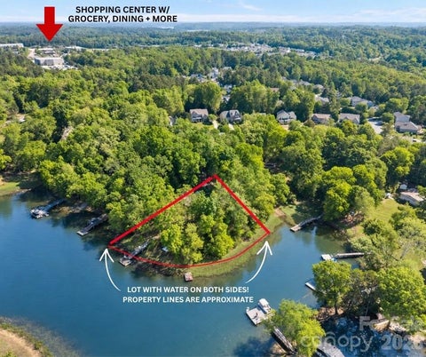 Photo of 405 Carroll Cove, Lake Wylie, SC 29710 (MLS # 4370813)