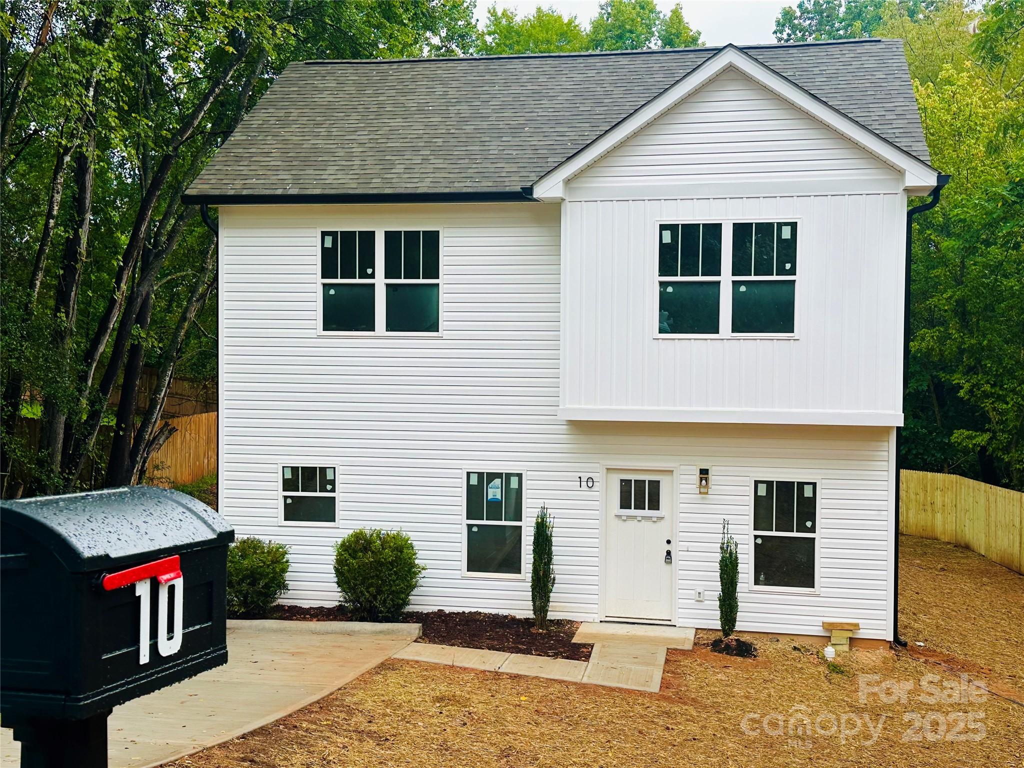 10 PINE CONE Lane