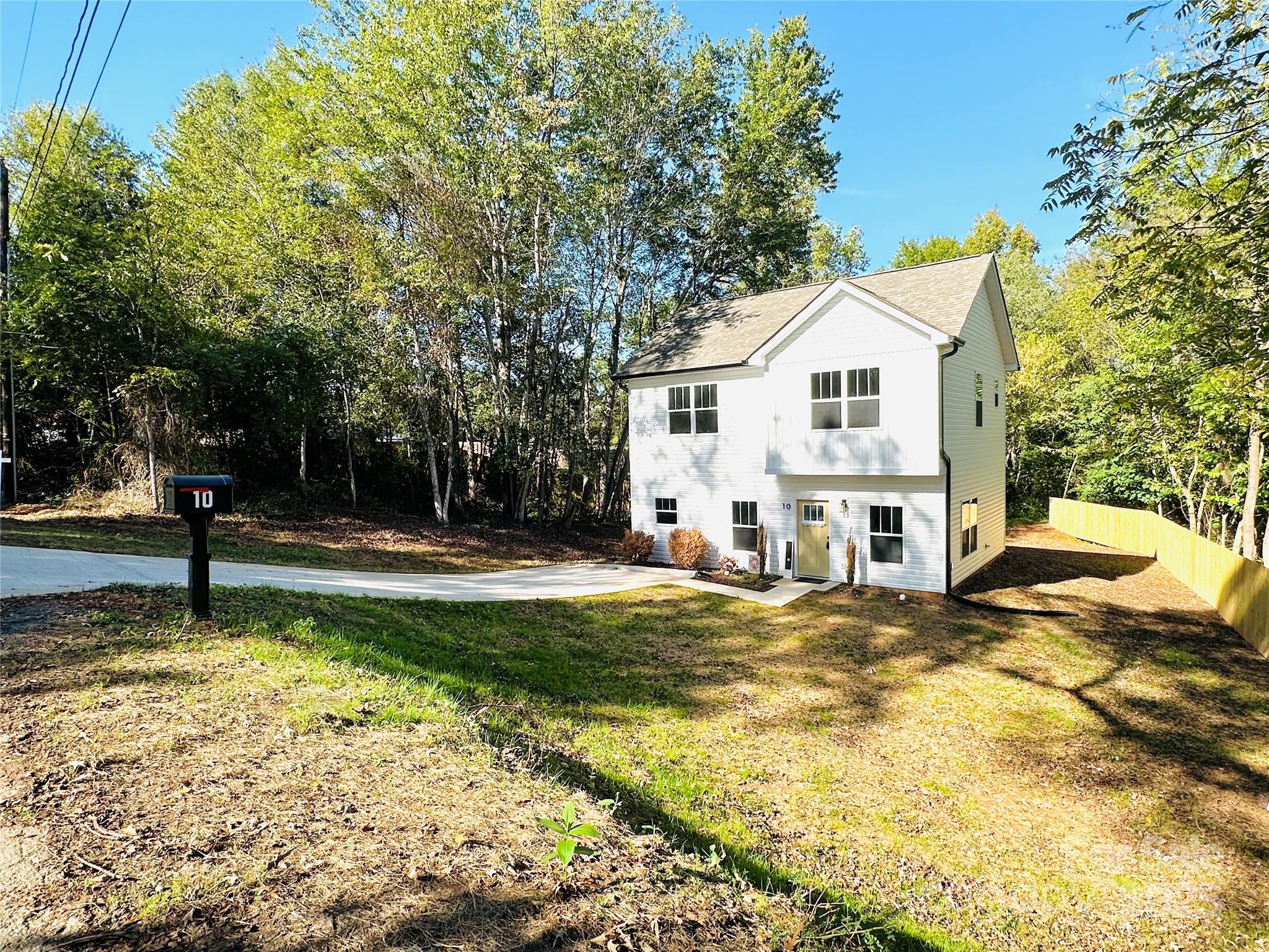 10 PINE CONE Lane