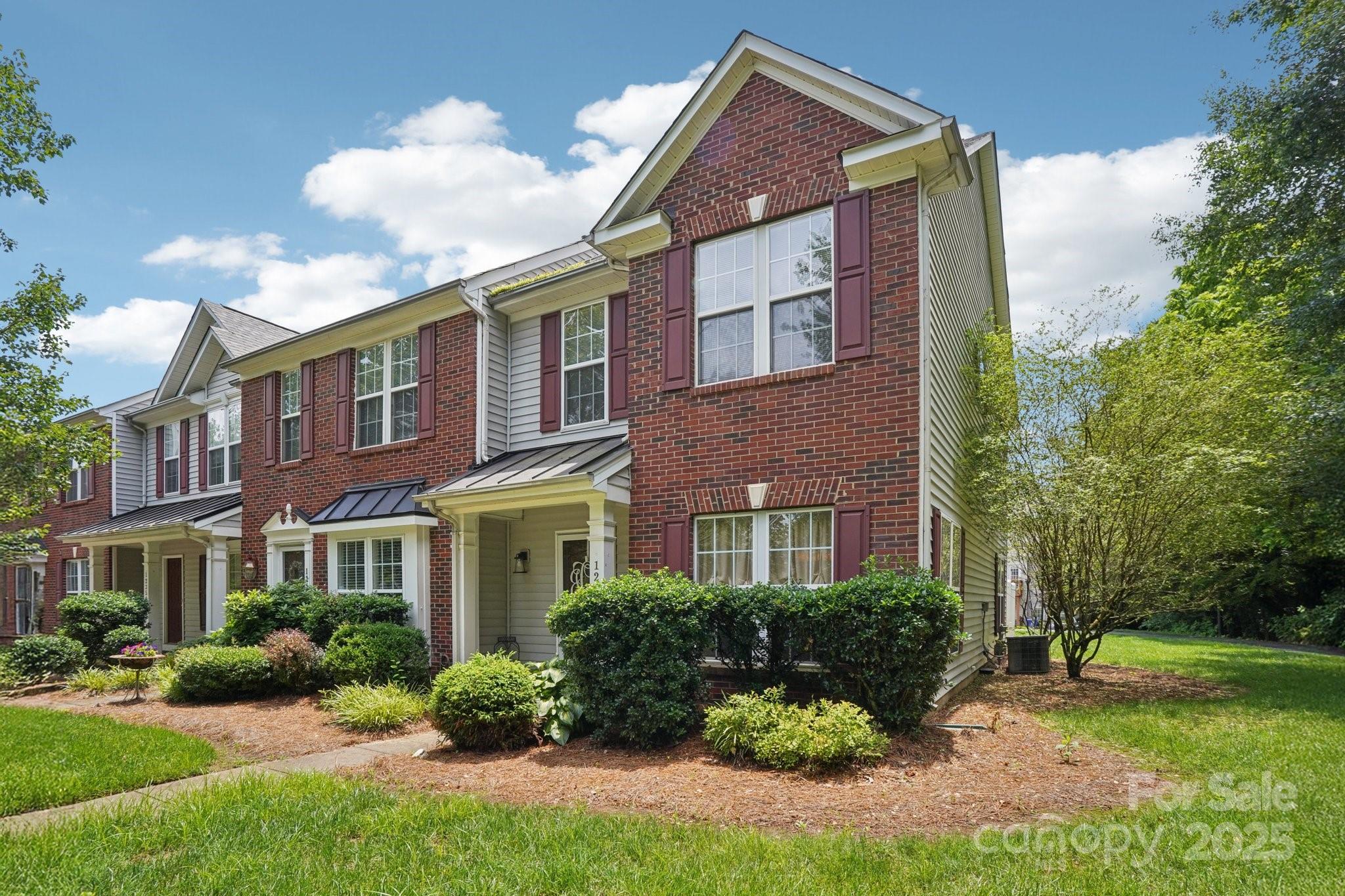 12342 Swan Wings Place