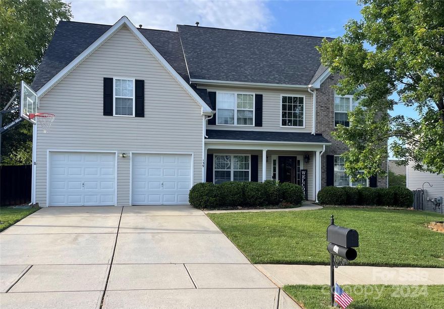 Step into this impressive 5 bedroom, 3 bath home located in the beautiful Curtis Pond community. Boasting a shimmering community pool, relax just a short distance from your doorstep. Inside the home, discover spacious elegance in the living room, a cozy den for quiet moments, and a formal dining room for hosting unforgettable gatherings. The spacious kitchen awaits your culinary adventures, while the lavish primary suite promises daily tranquility. Outside, enjoy the newly installed gazebo both day and night. With access to a community pool, a clubhouse and nearby amenities, this home offers the quintessential lifestyle you've been dreaming of. Don't miss your chance - schedule your showing today! Welcome Home to 139 Gage Dr!