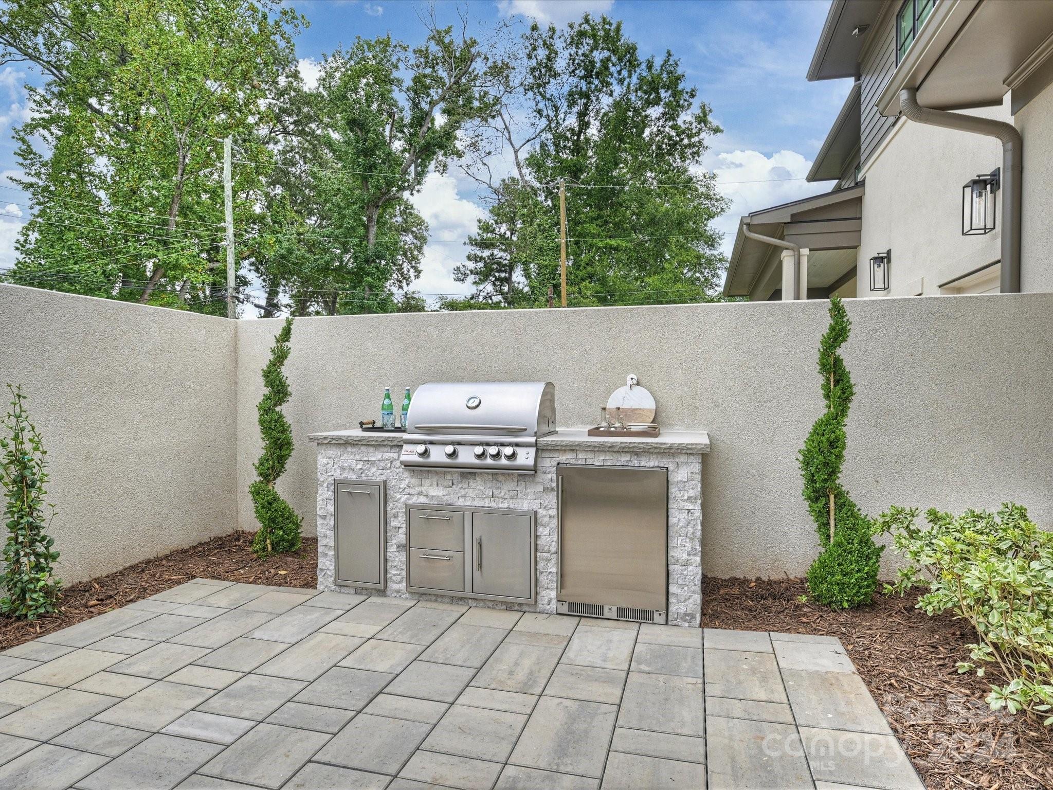 Myers Park - Residential