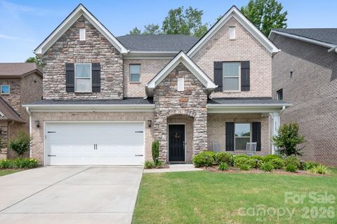 6520 Vizcaya Court Charlotte NC 28226