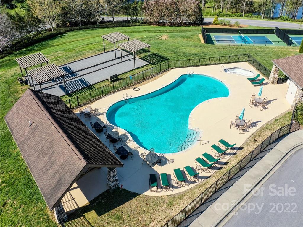 Cummings Cove - Land