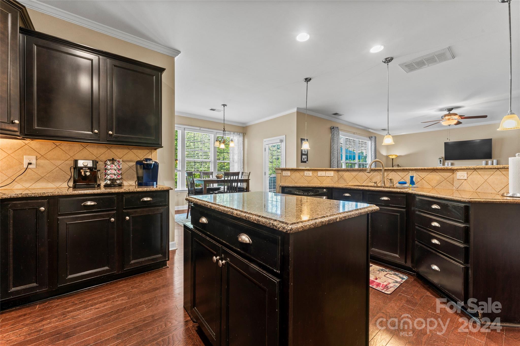 Lake Ridge - Residential