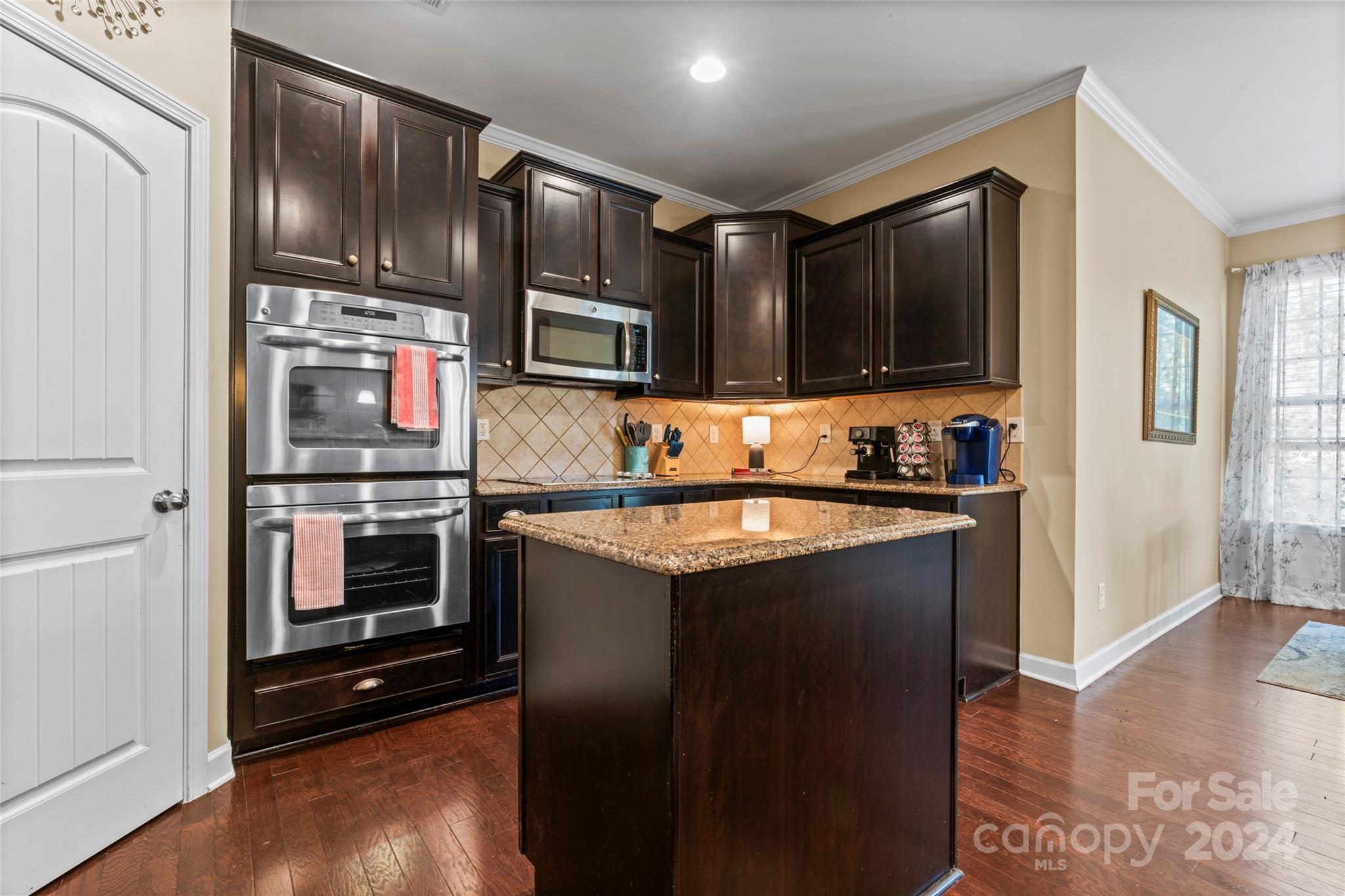 Lake Ridge - Residential