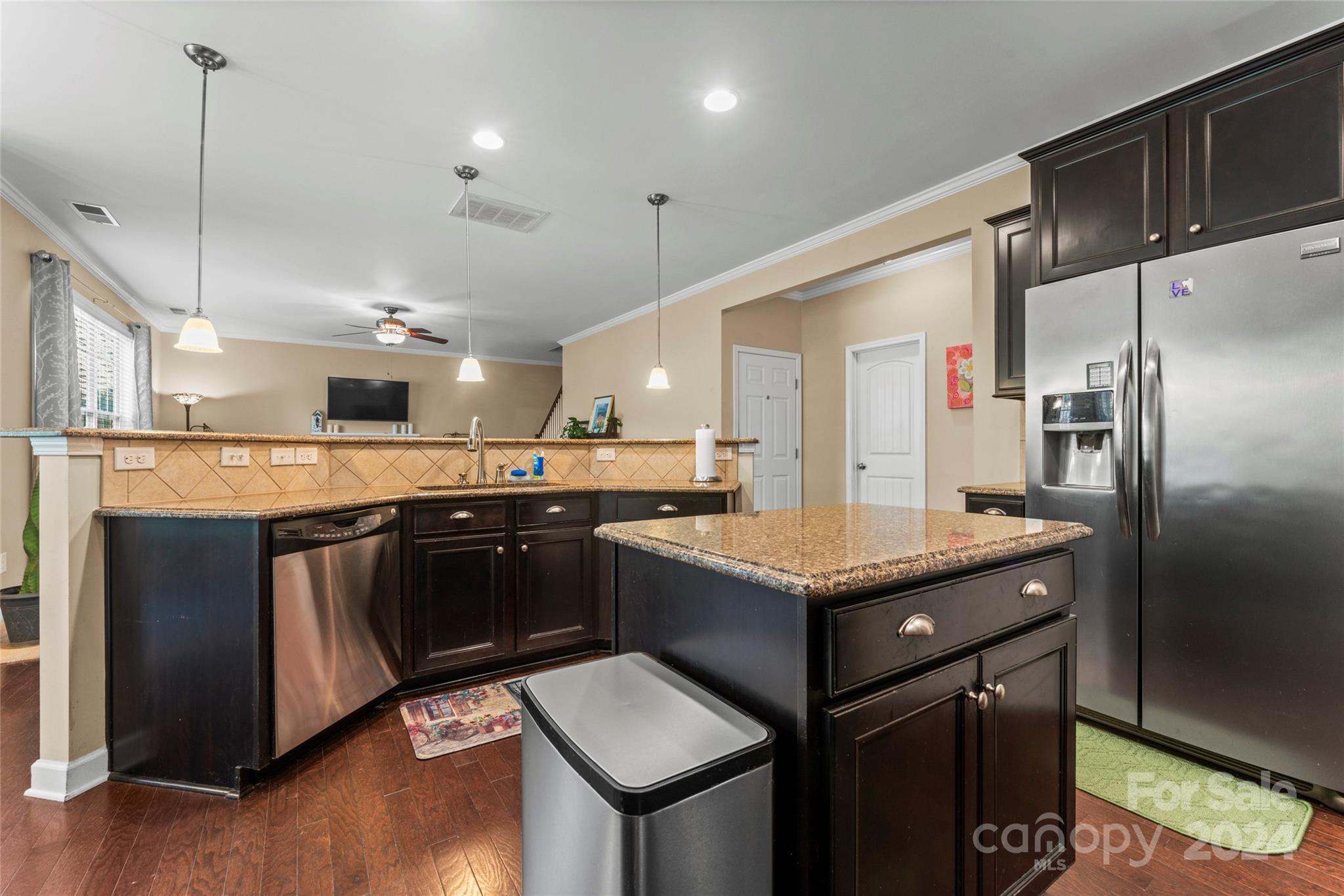 Lake Ridge - Residential