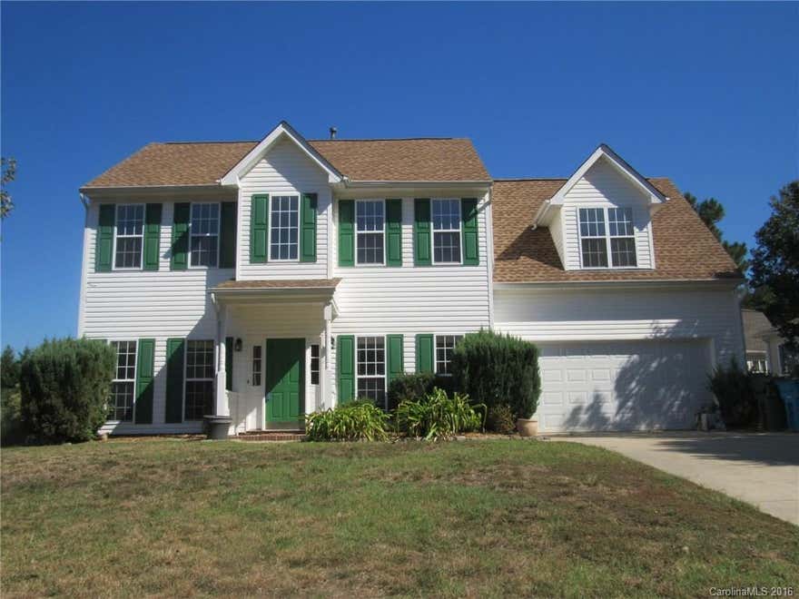 Well maintained 4 bedroom, 2.5 bath home in desirable Whitegrove neighborhood in the top rated Fort Mill School district. House located on the dead end street near cul-de-sac. Cozy screened porch, large fenced backyard and relax at your own private in-ground pool. New pool pump and pool plumbing. New hardwood floors on the main floor, new counter tops in the kitchen and beautiful upgraded master bath. Neighborhood amenities include walking trails, playground and two ponds.
