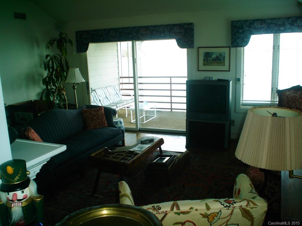 Lake Club - Residential