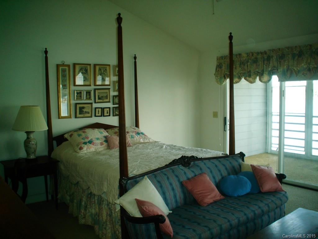 Lake Club - Residential