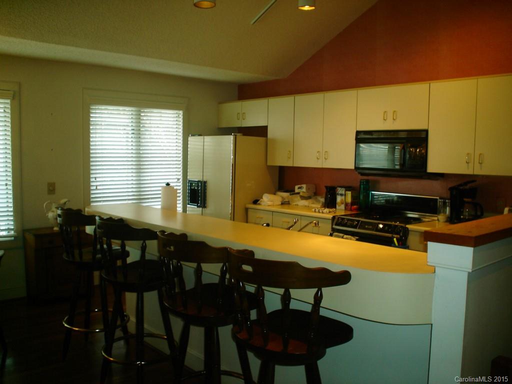 Lake Club - Residential