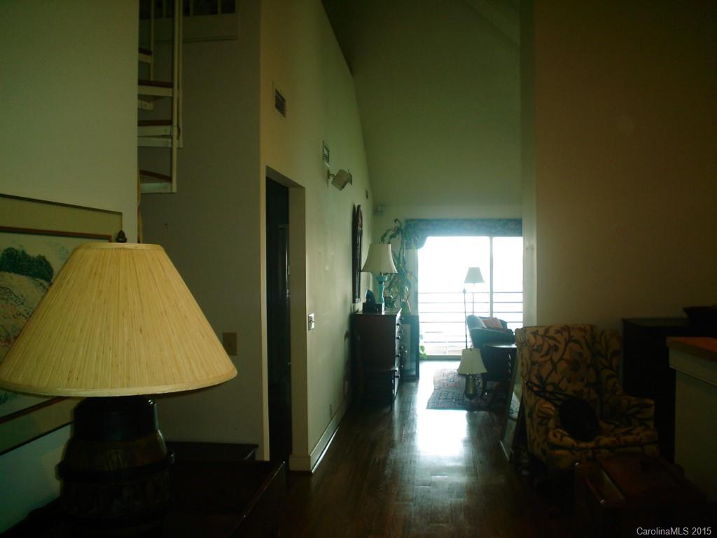 Lake Club - Residential