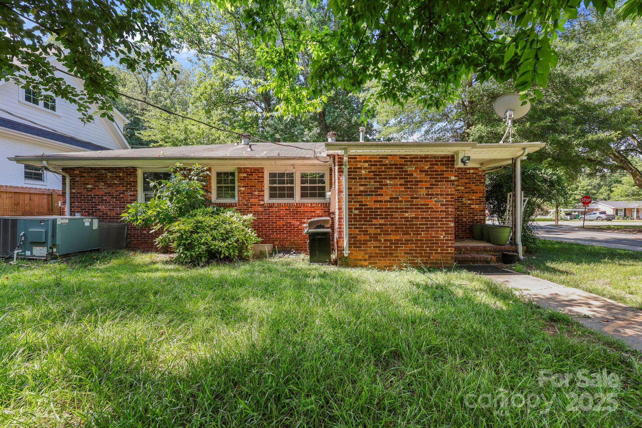 701 Hollis Road