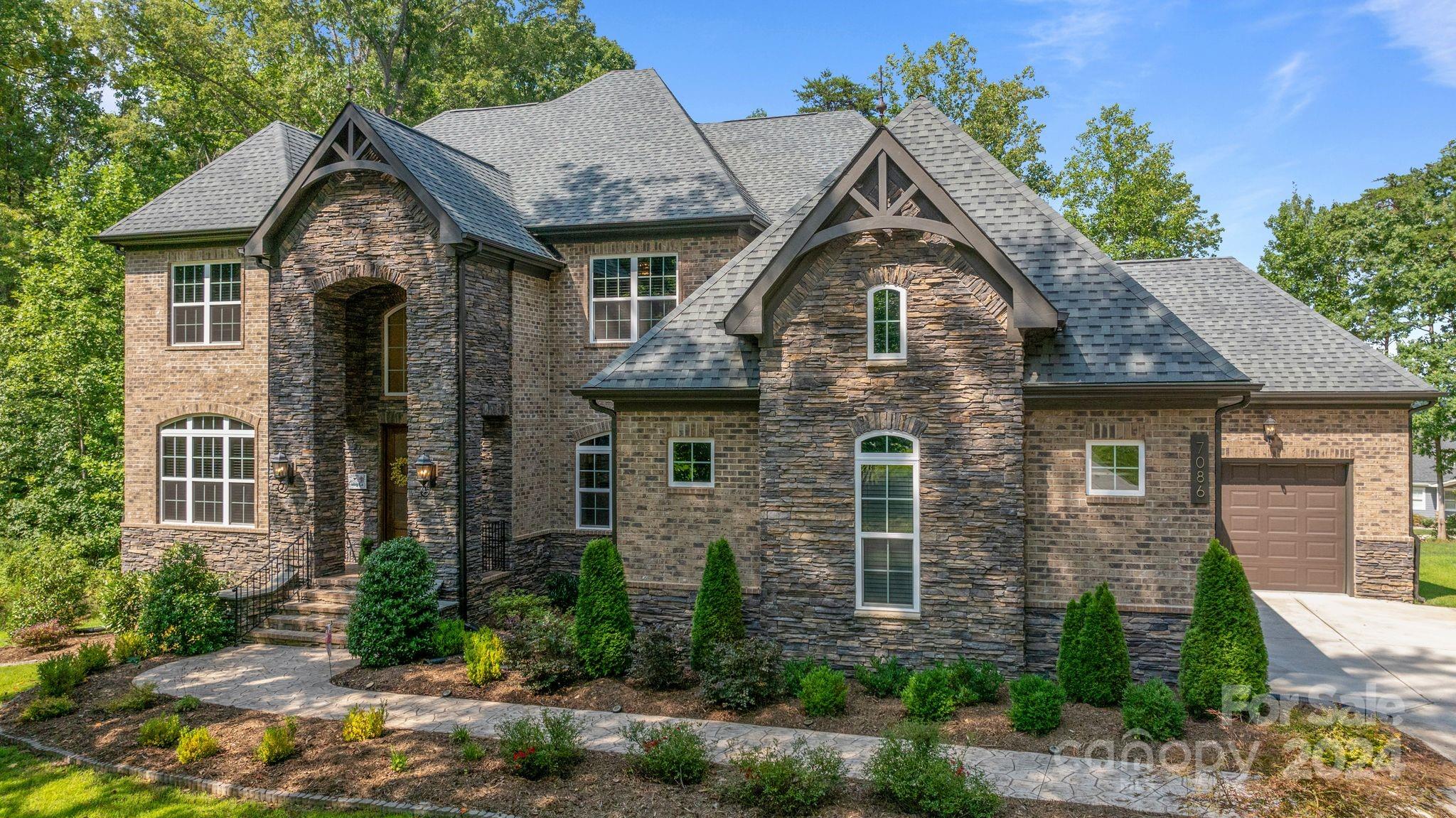 Harbor Oaks - Residential