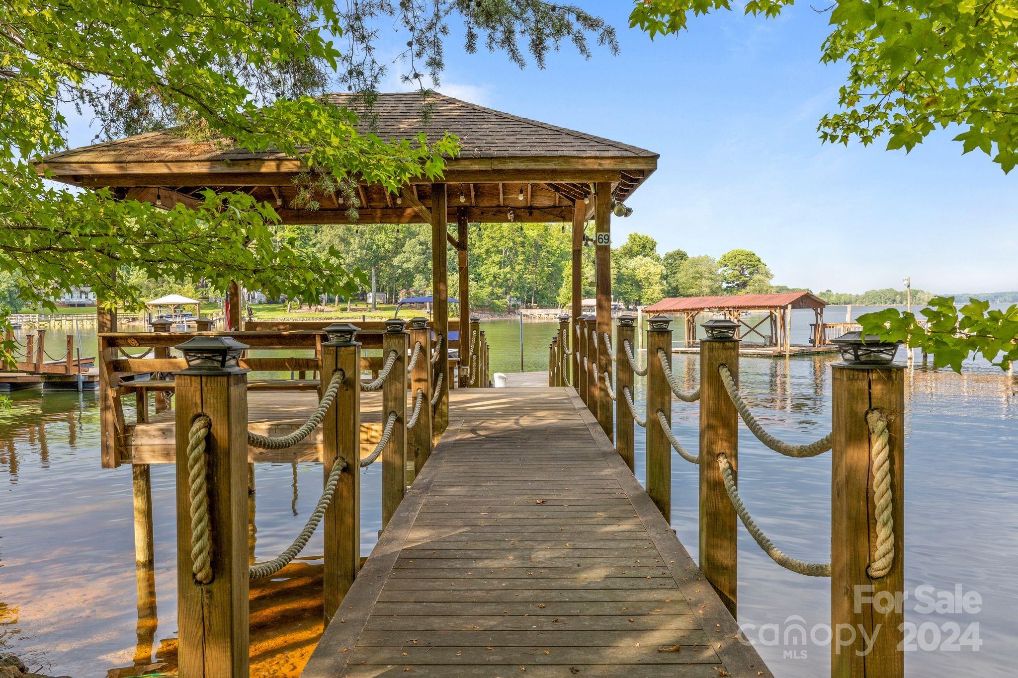 Harbor Oaks - Residential