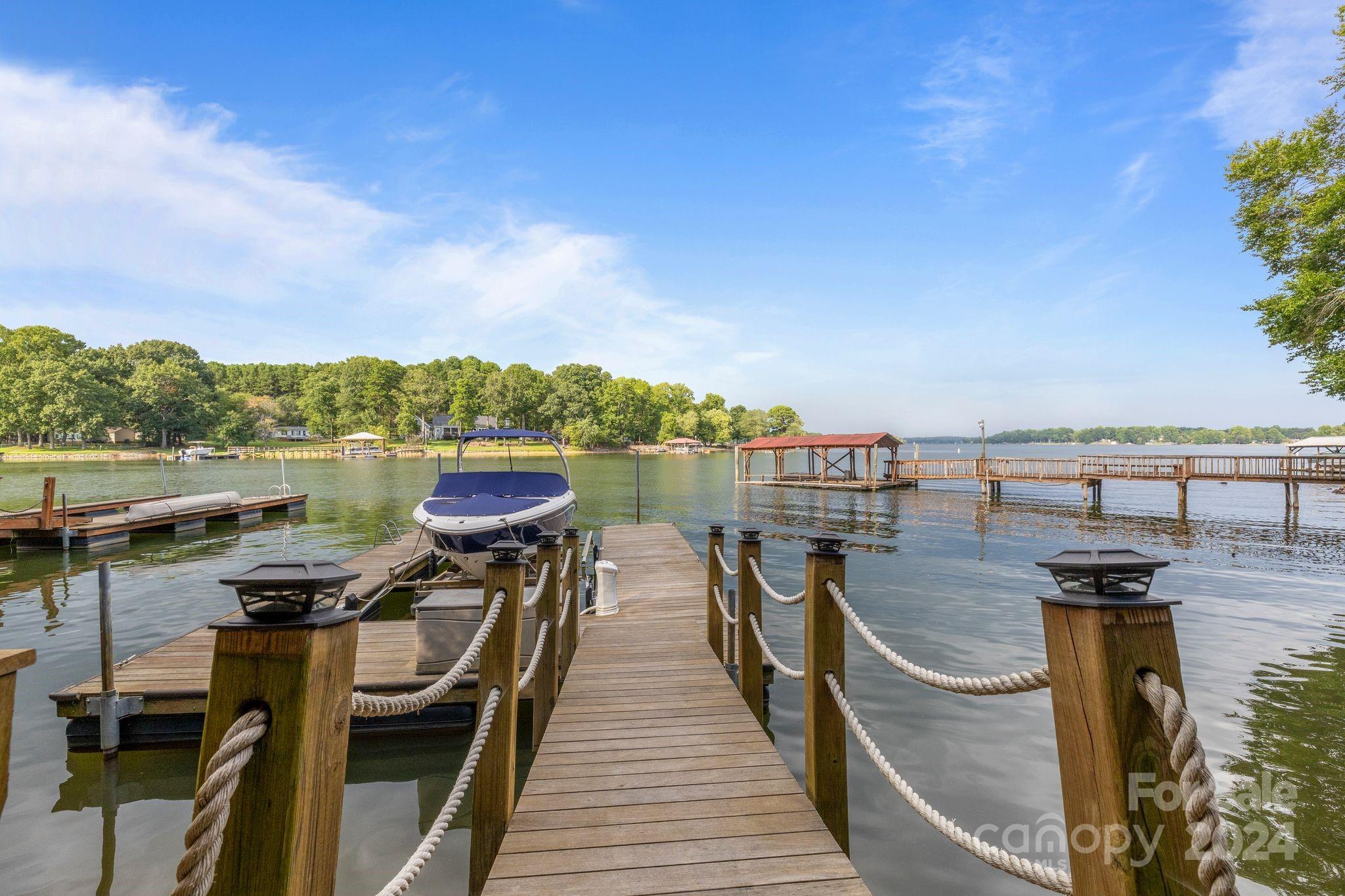 Harbor Oaks - Residential