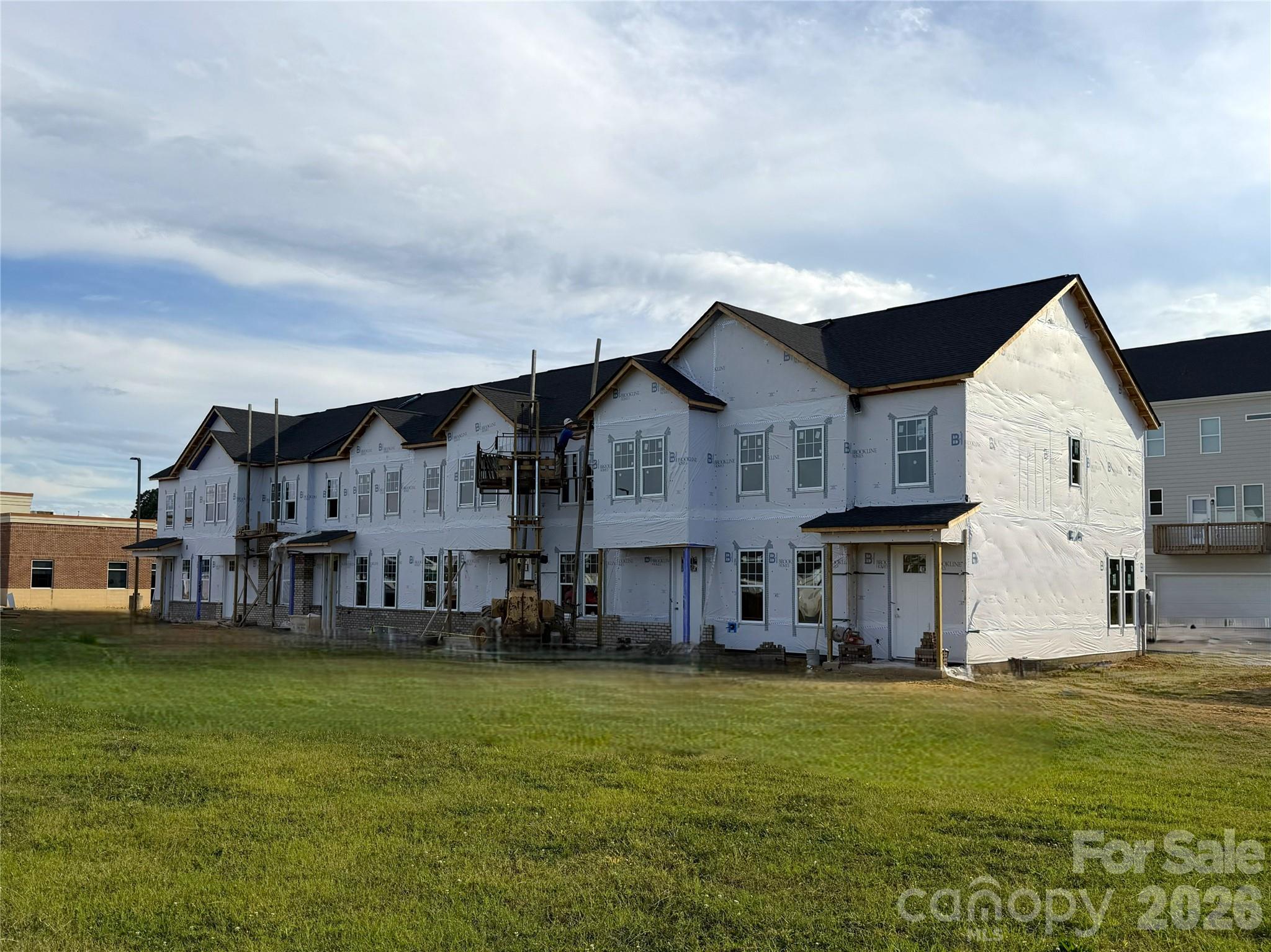 201 Vanguard Lane 13