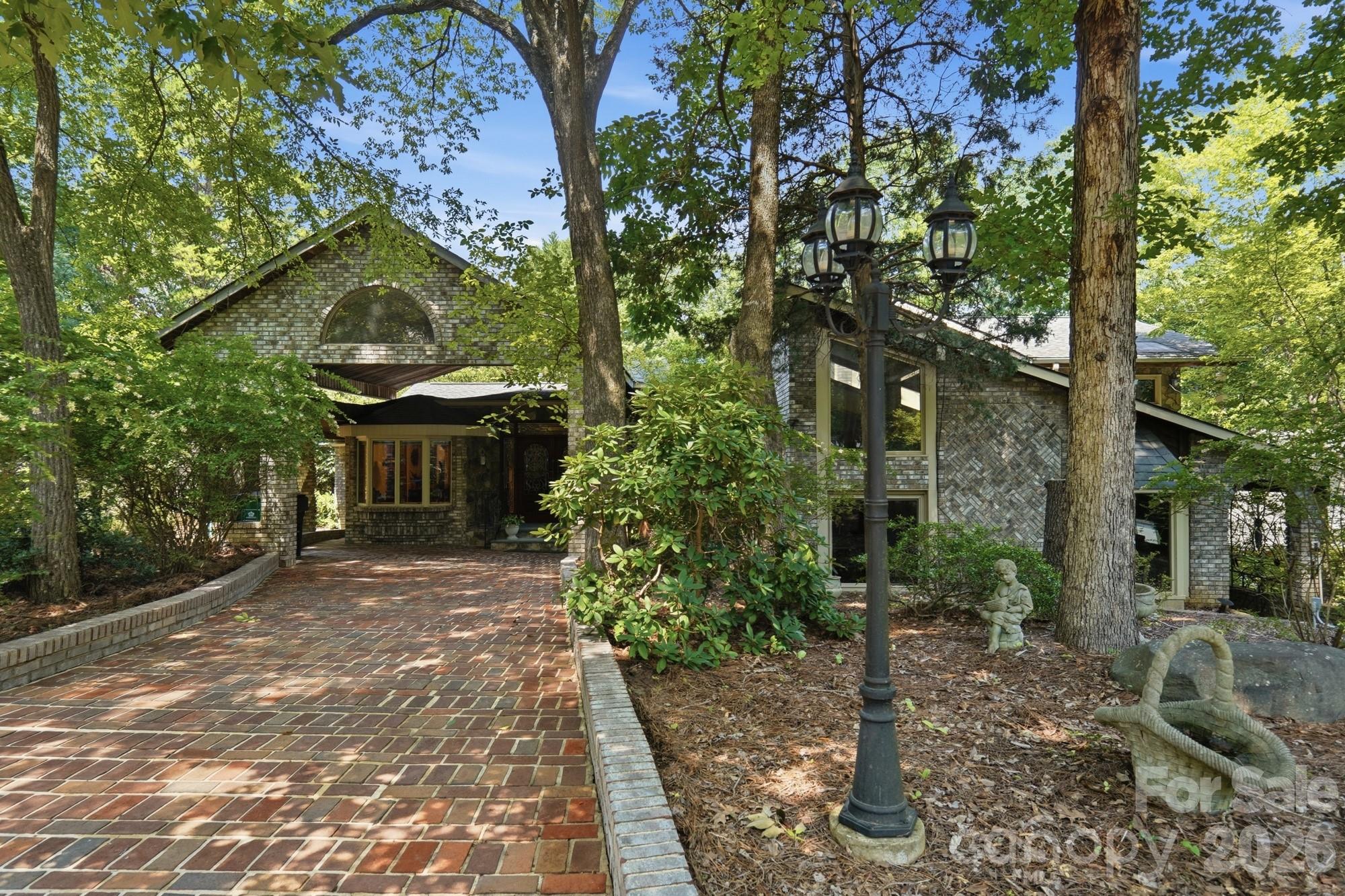 223 Millwood Lane, Charlotte, NC, 28270