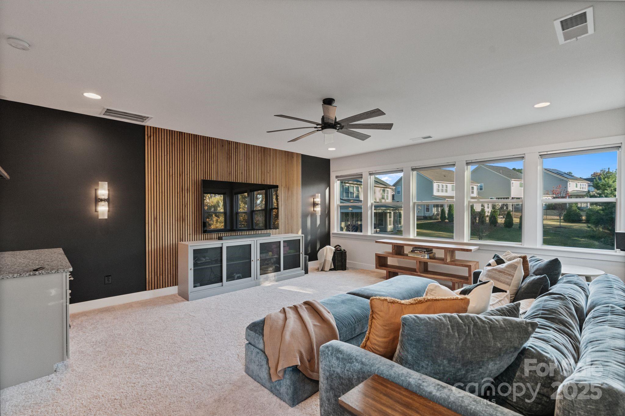 Paddlers Cove - Residential