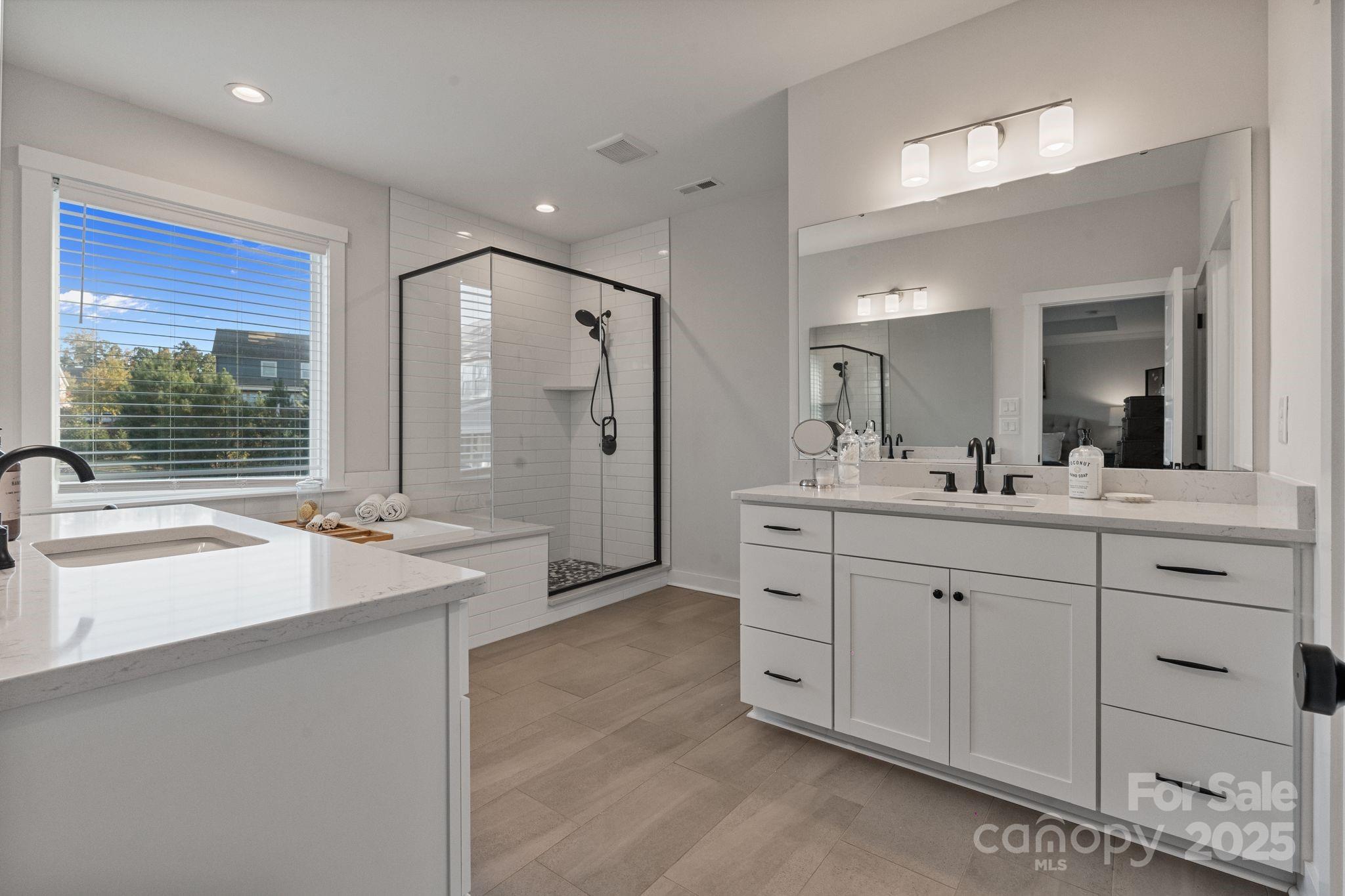 Paddlers Cove - Residential