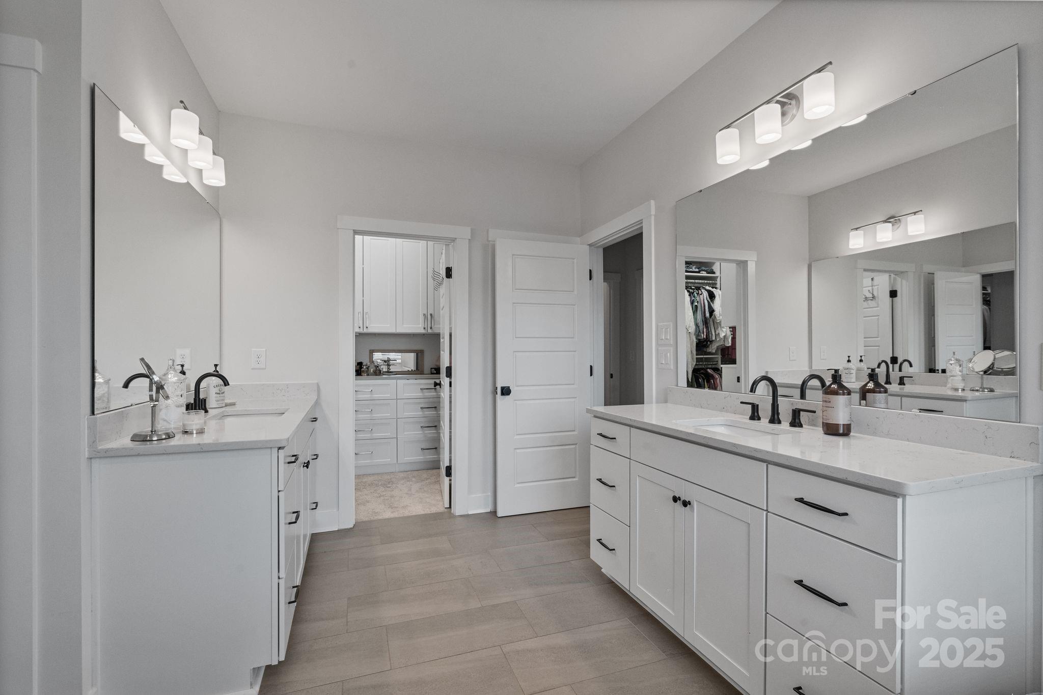 Paddlers Cove - Residential