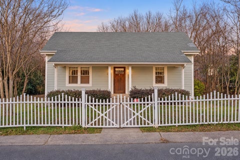 Photo of 2815 N Myers Street, Charlotte, NC 28205 (MLS # 4435606)