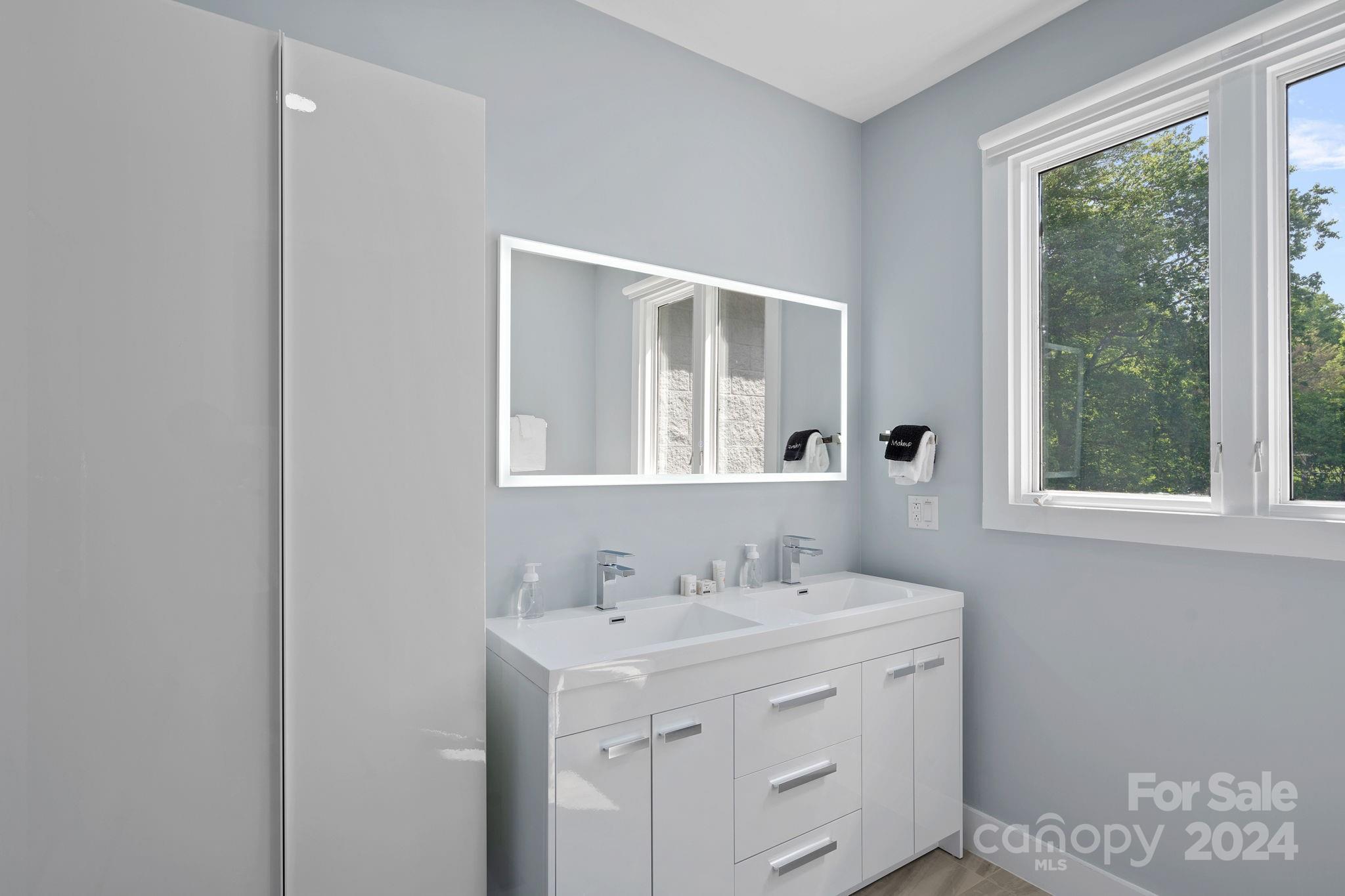 Bridle Path - Residential