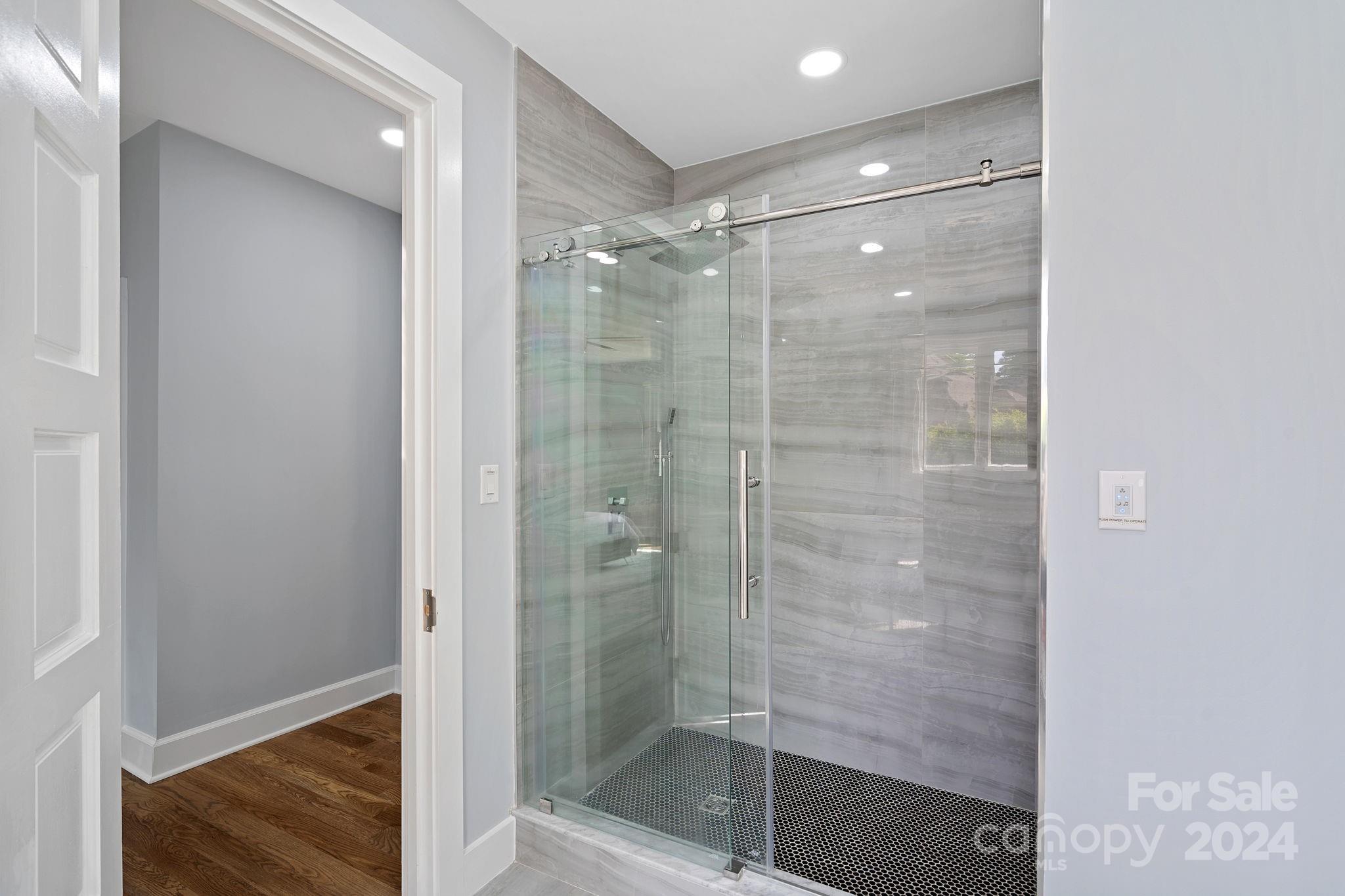 Bridle Path - Residential