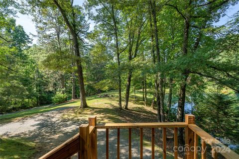 A home in Pisgah Forest