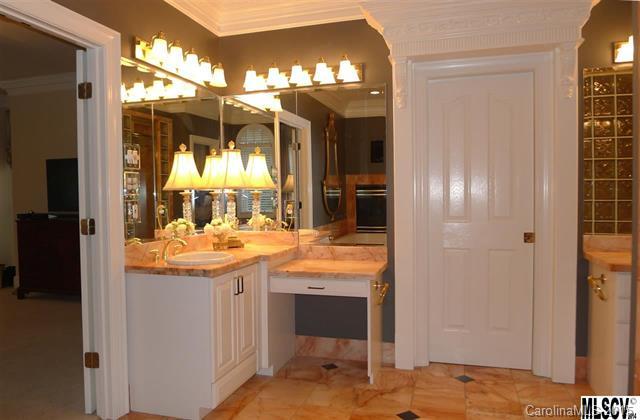 Moores Ferry - Residential