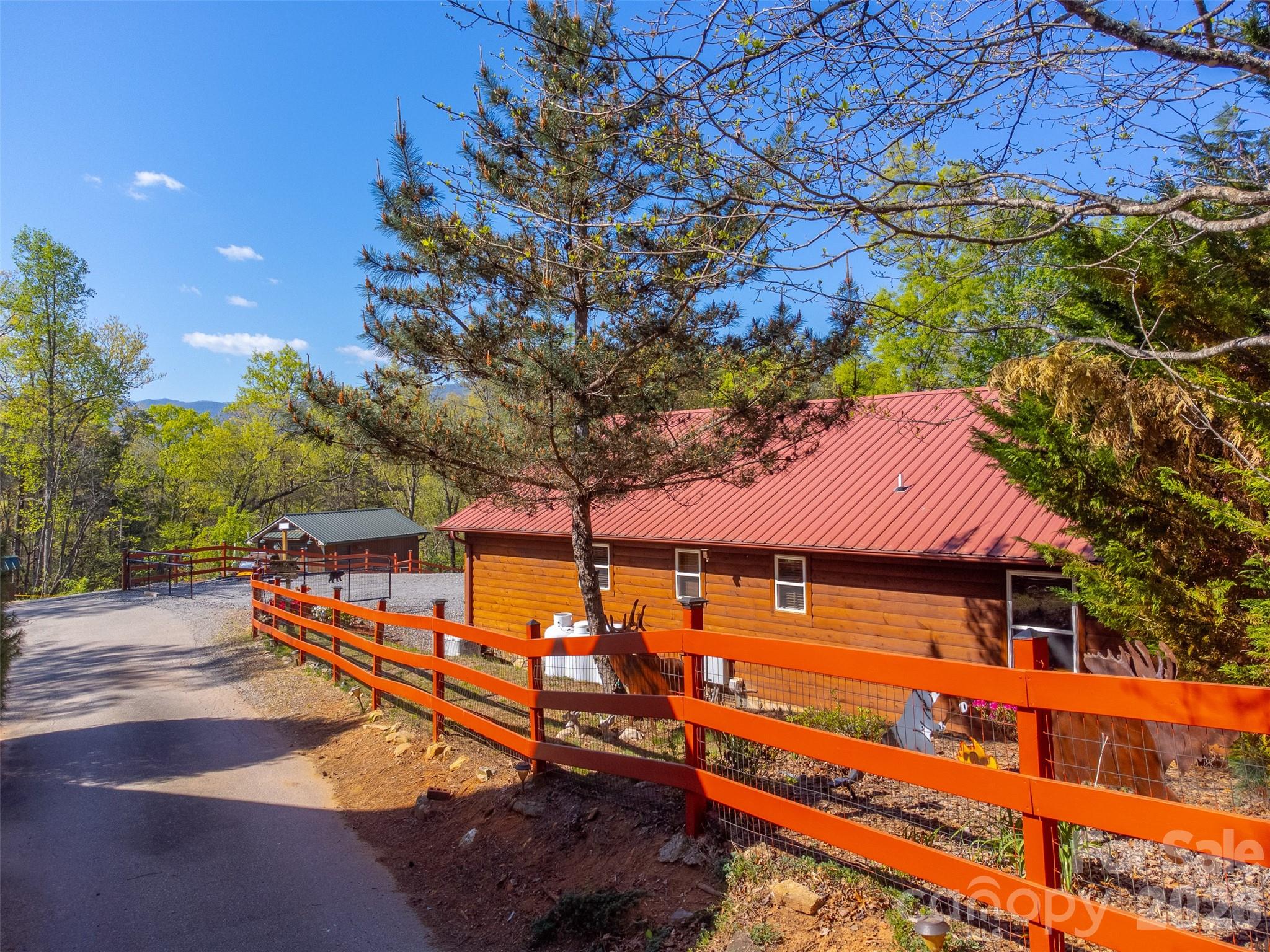 Blue Mist Mountain Estates - Residential