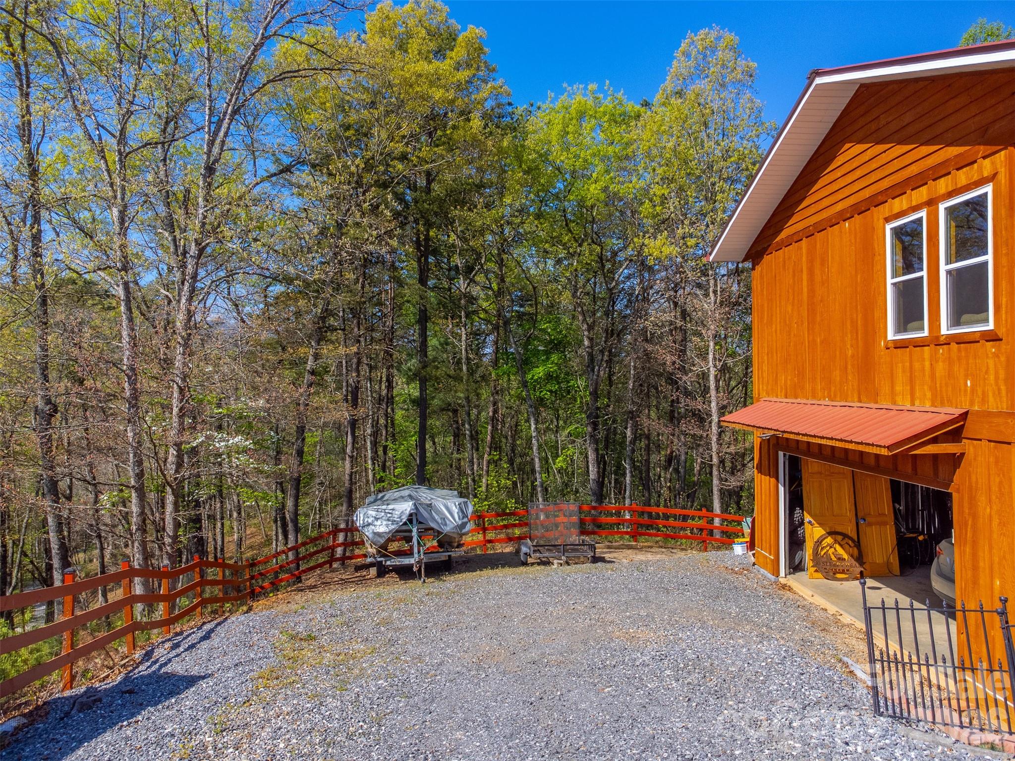 Blue Mist Mountain Estates - Residential