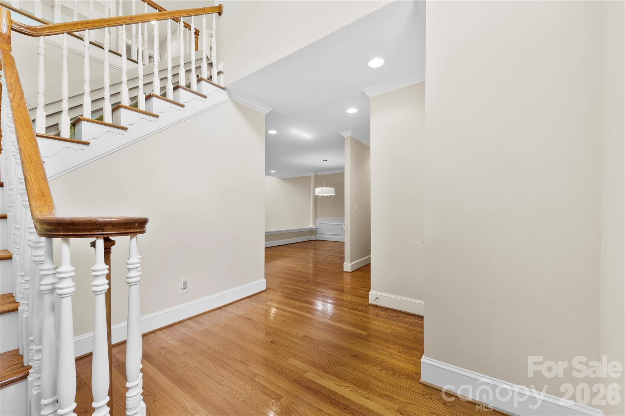 8934 Challis Hill Lane